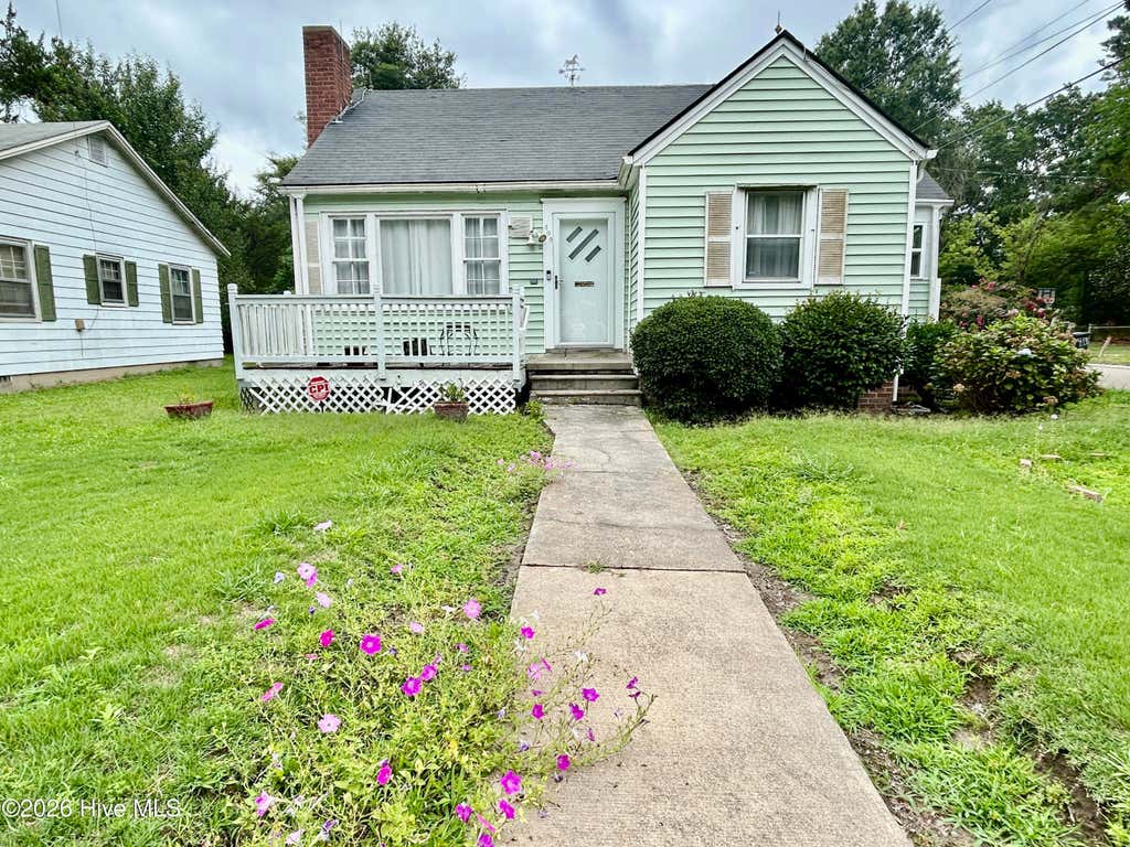 Photo of 409 E 13th Street, Scotland Neck, NC 27874 (MLS # 100595579)