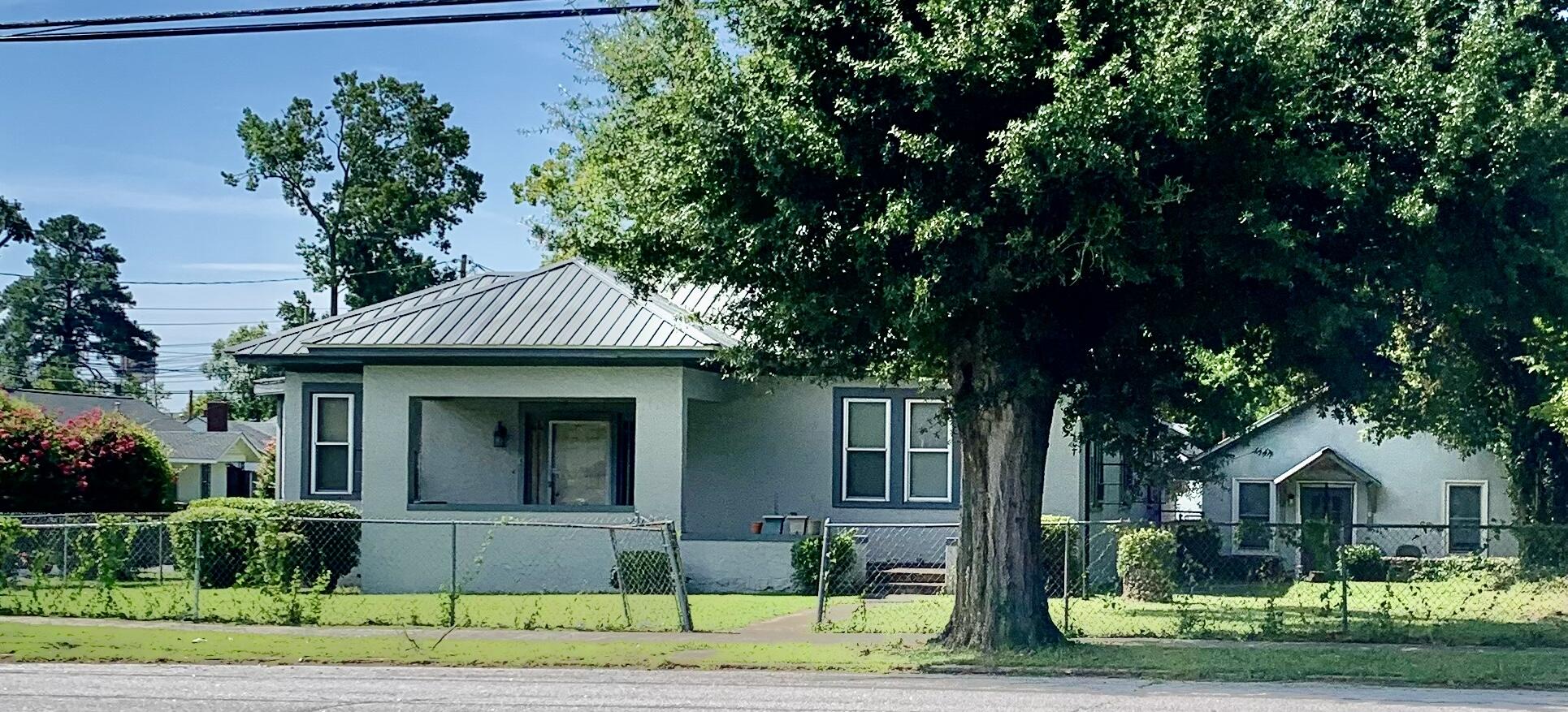 1712 Central Avenue