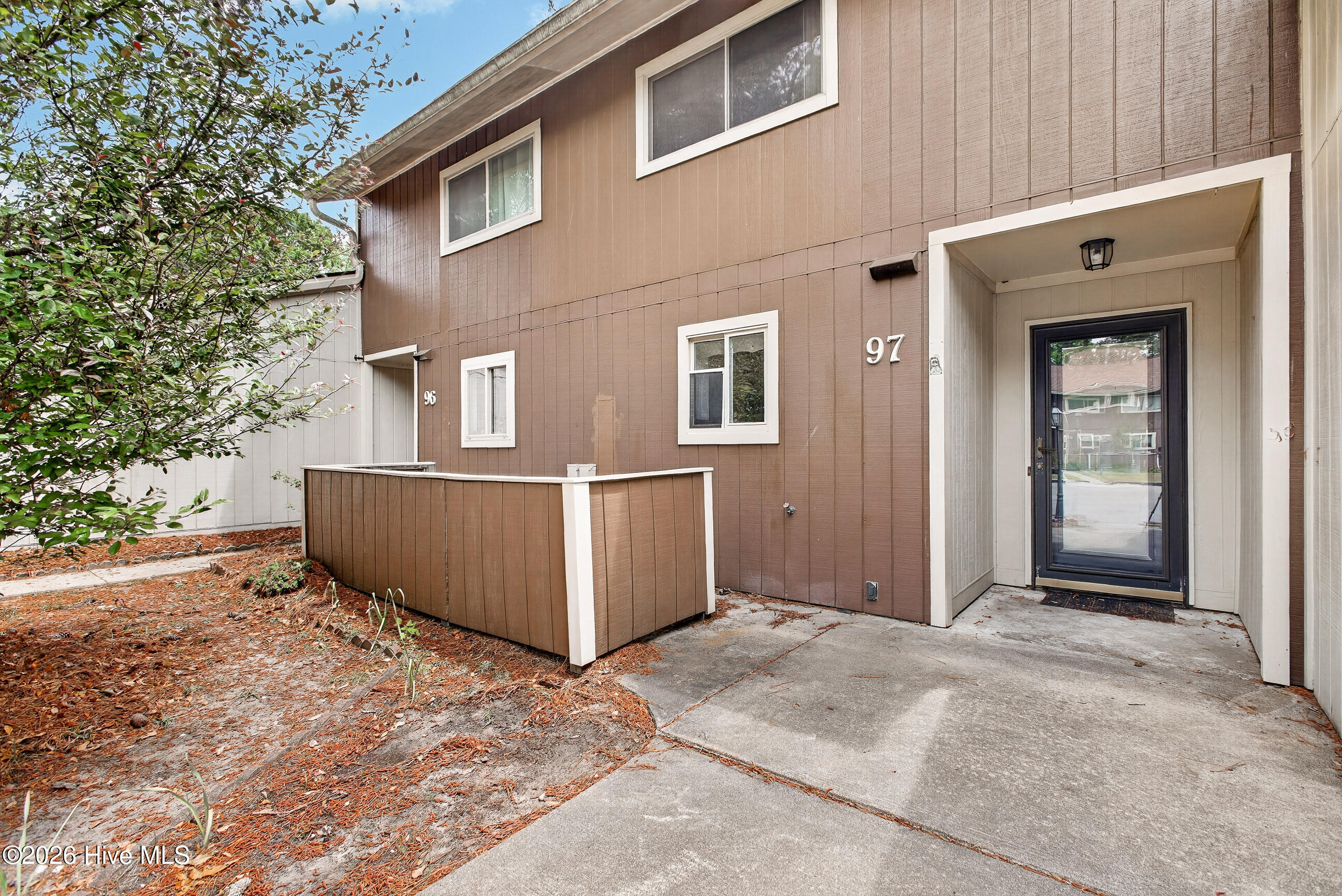 97 Quarterdeck Townes