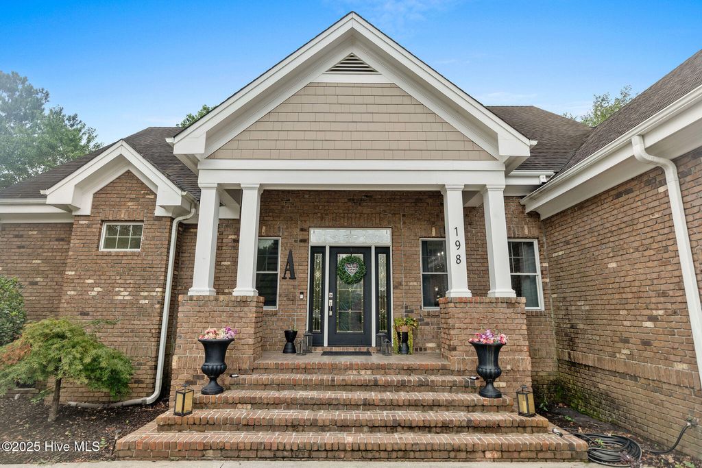 Photo of 198 Cedar Point Drive, Wallace, NC 28466 (MLS # 100494481)