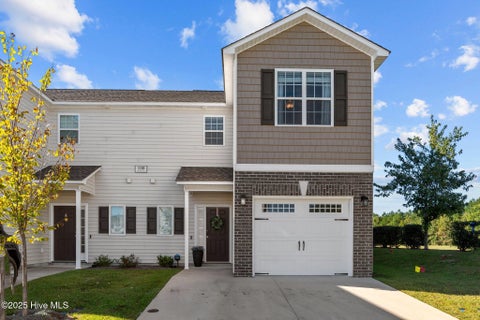 Multifamily For Rent - 100 Leines Way #B<br/> Greenville, NC 27834