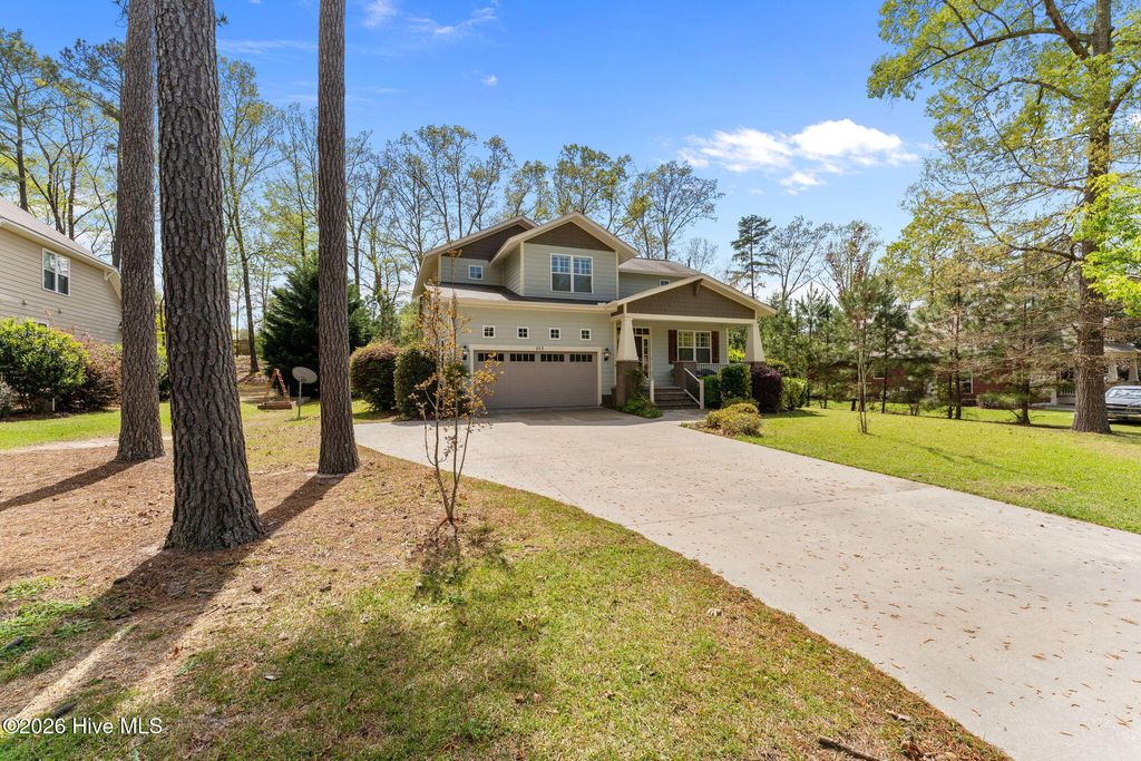 Photo of 155 Devon Circle, Aberdeen, NC 28315 (MLS # 100569745)