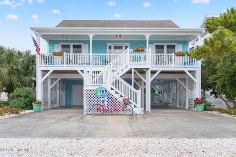 Homes For Sale - 190 E Second Street<br/> Ocean Isle Beach, NC 28469