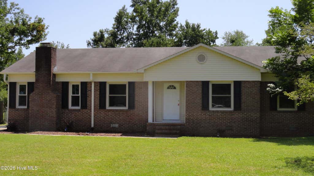 Photo of 111 Wanchese Way, New Bern, NC 28560 (MLS # 100592963)