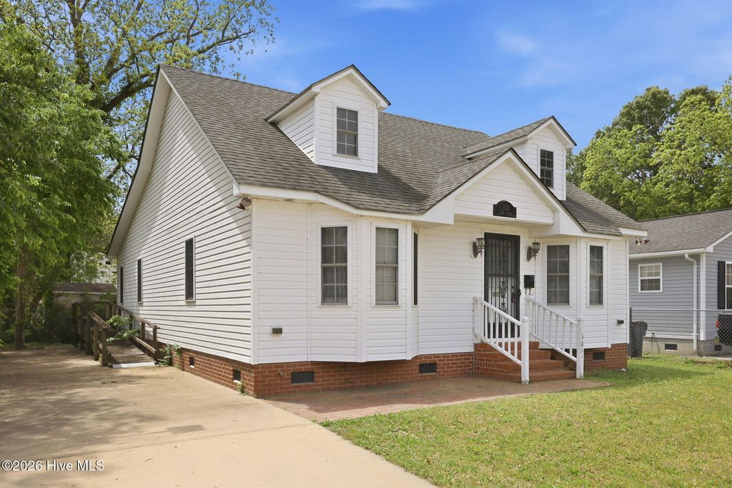 Photo of 303 Dobbs Street, Hertford, NC 27944 (MLS # 100571531)