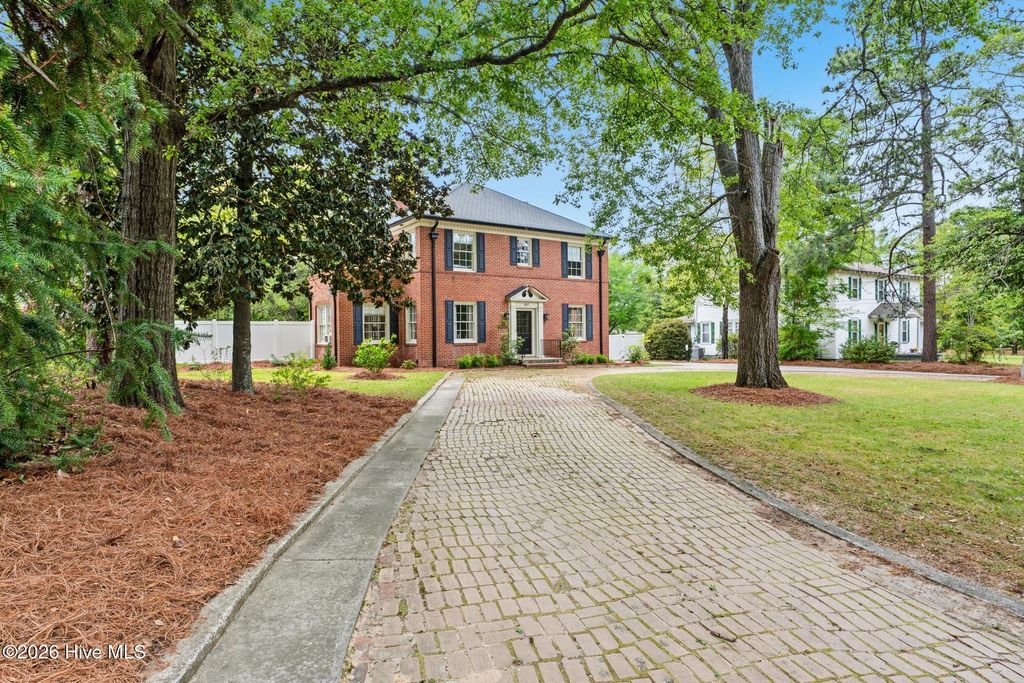 Photo of 307 Bauersfeld Street, Hamlet, NC 28345 (MLS # 100565696)