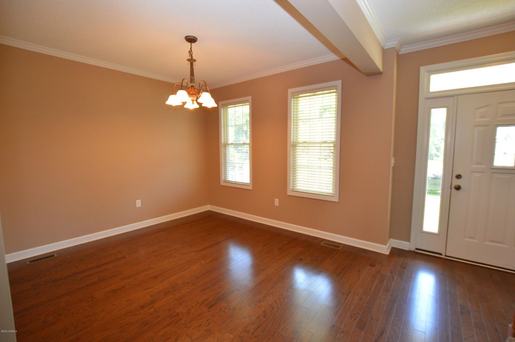 Photo of 318 Osprey Point Drive, Sneads Ferry, NC 28460 (MLS # 100565813)