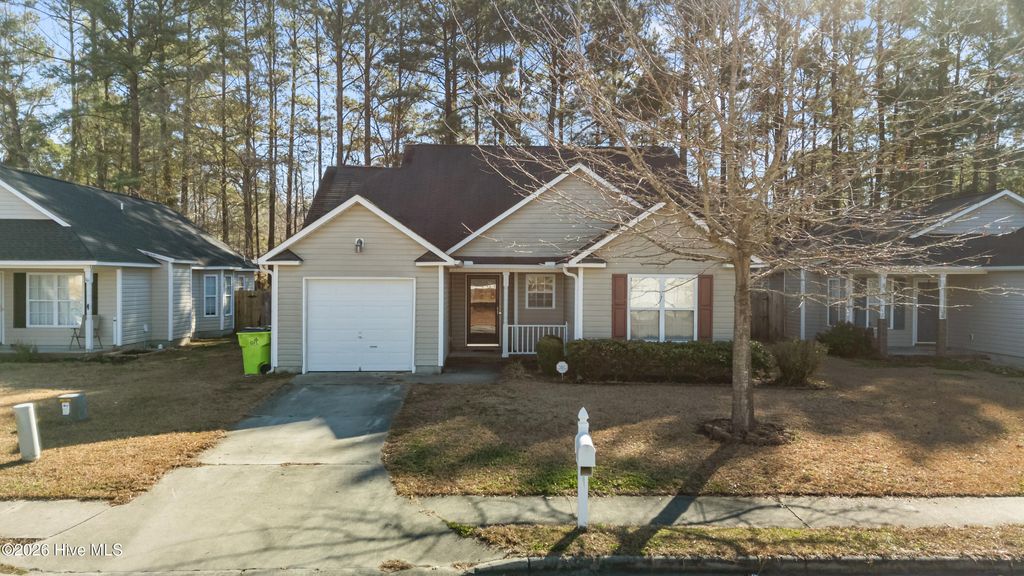 Photo of 4631 Rainmaker Drive, New Bern, NC 28562 (MLS # 100550029)