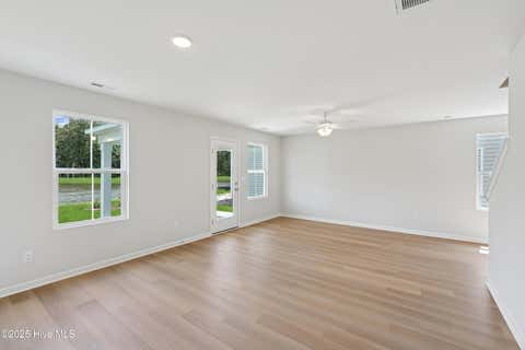 Tiny photo for 142 Cobbler Way #61, Hampstead, NC 28443 (MLS # 100579681)