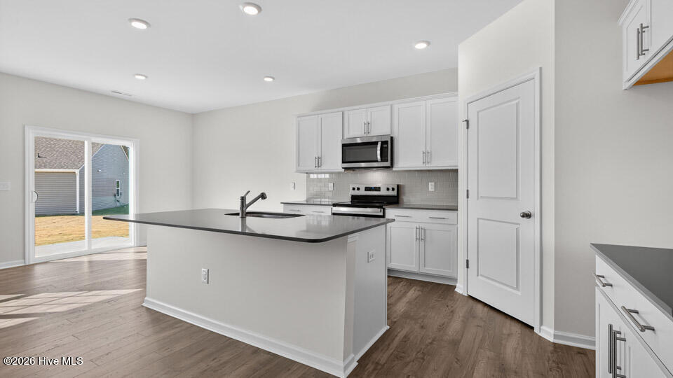 3066 Bayview Drive
