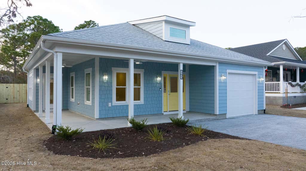 Photo of 165 NW 4th Street, Oak Island, NC 28465 (MLS # 100580266)