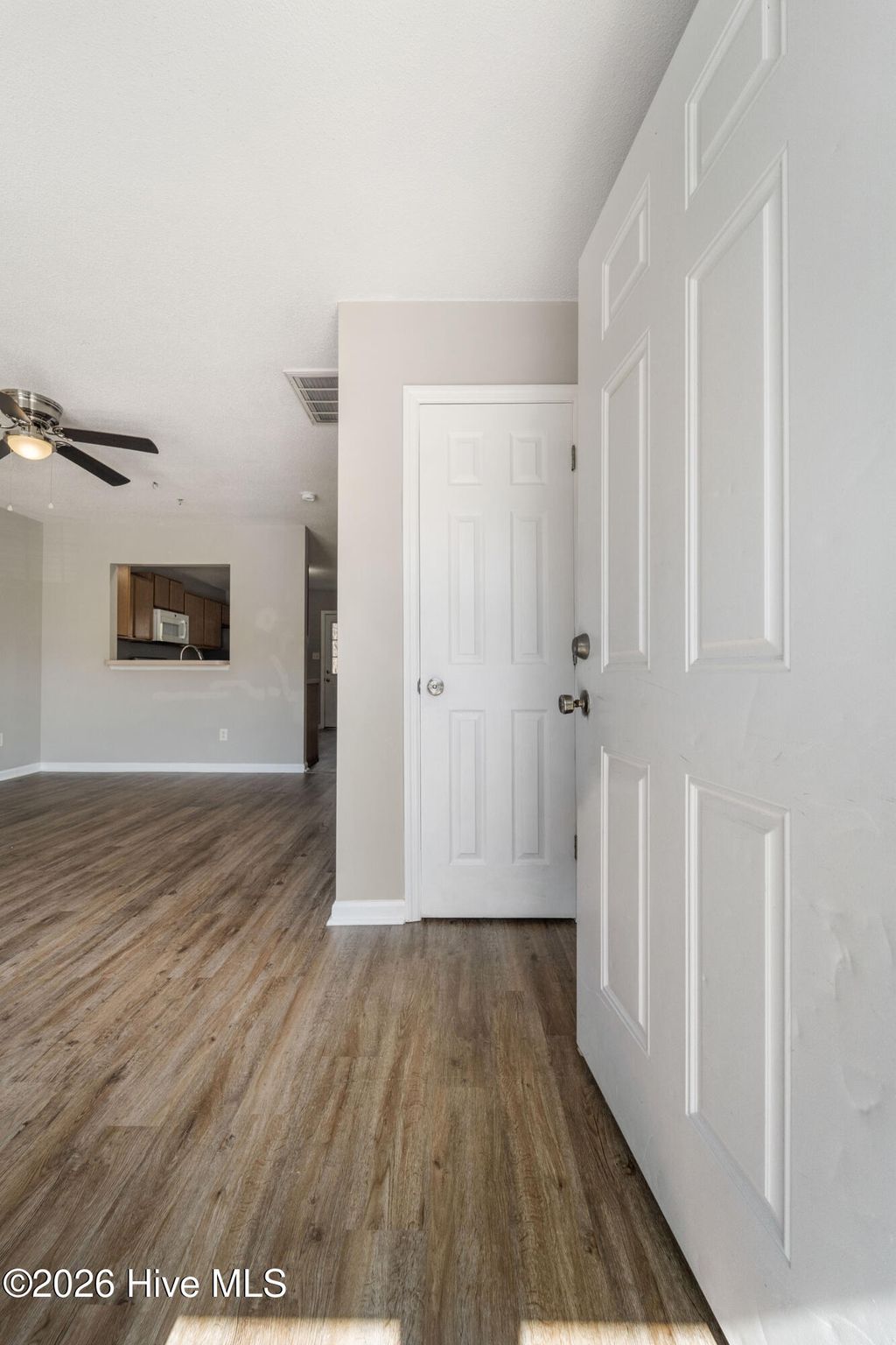 Photo of 977 W Pueblo Drive, Jacksonville, NC 28546 (MLS # 100551330)