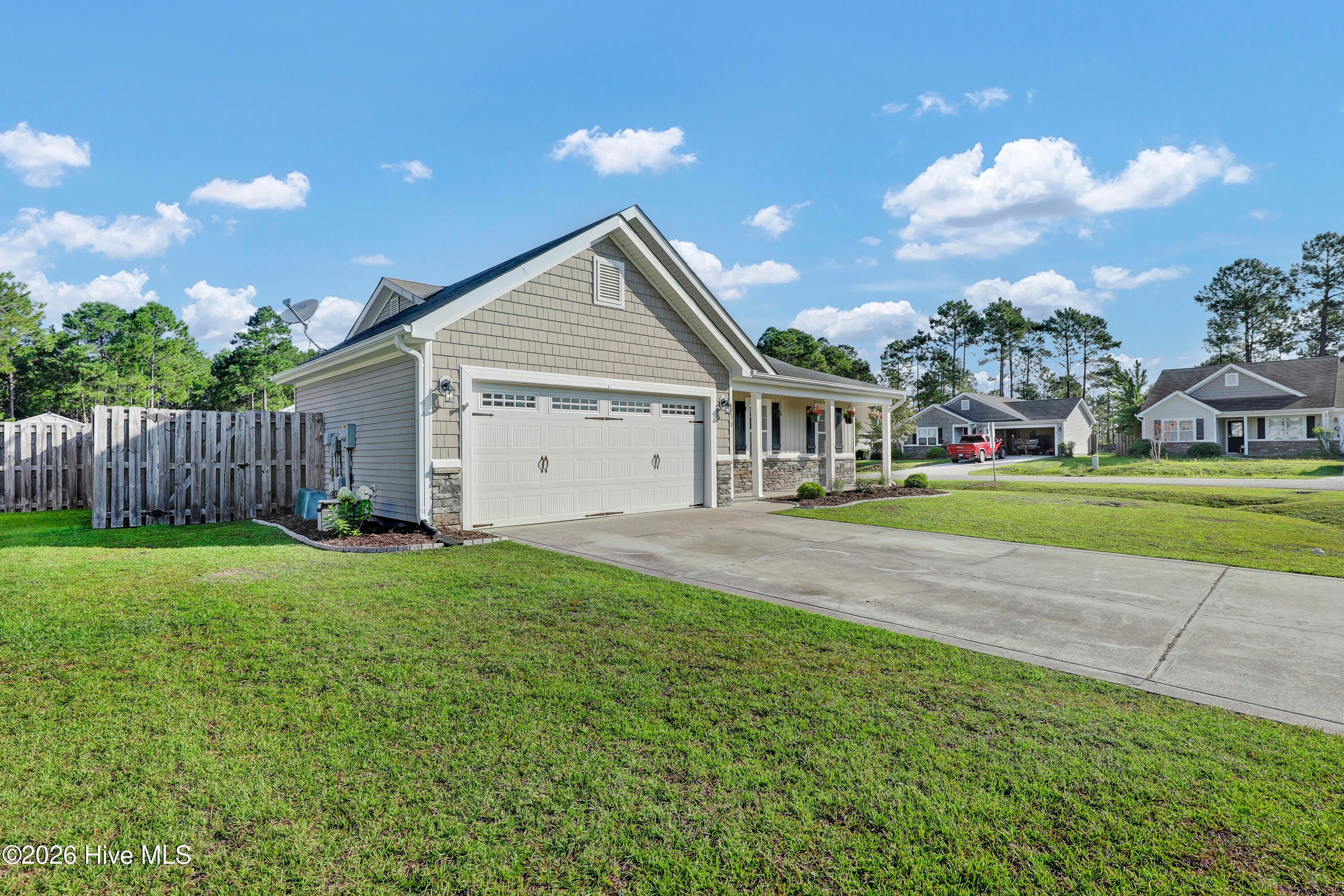 400 Blue Pennant Court