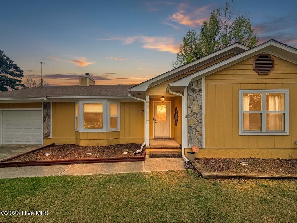 Photo of 610 Wolverine Place, Jacksonville, NC 28546 (MLS # 100564725)