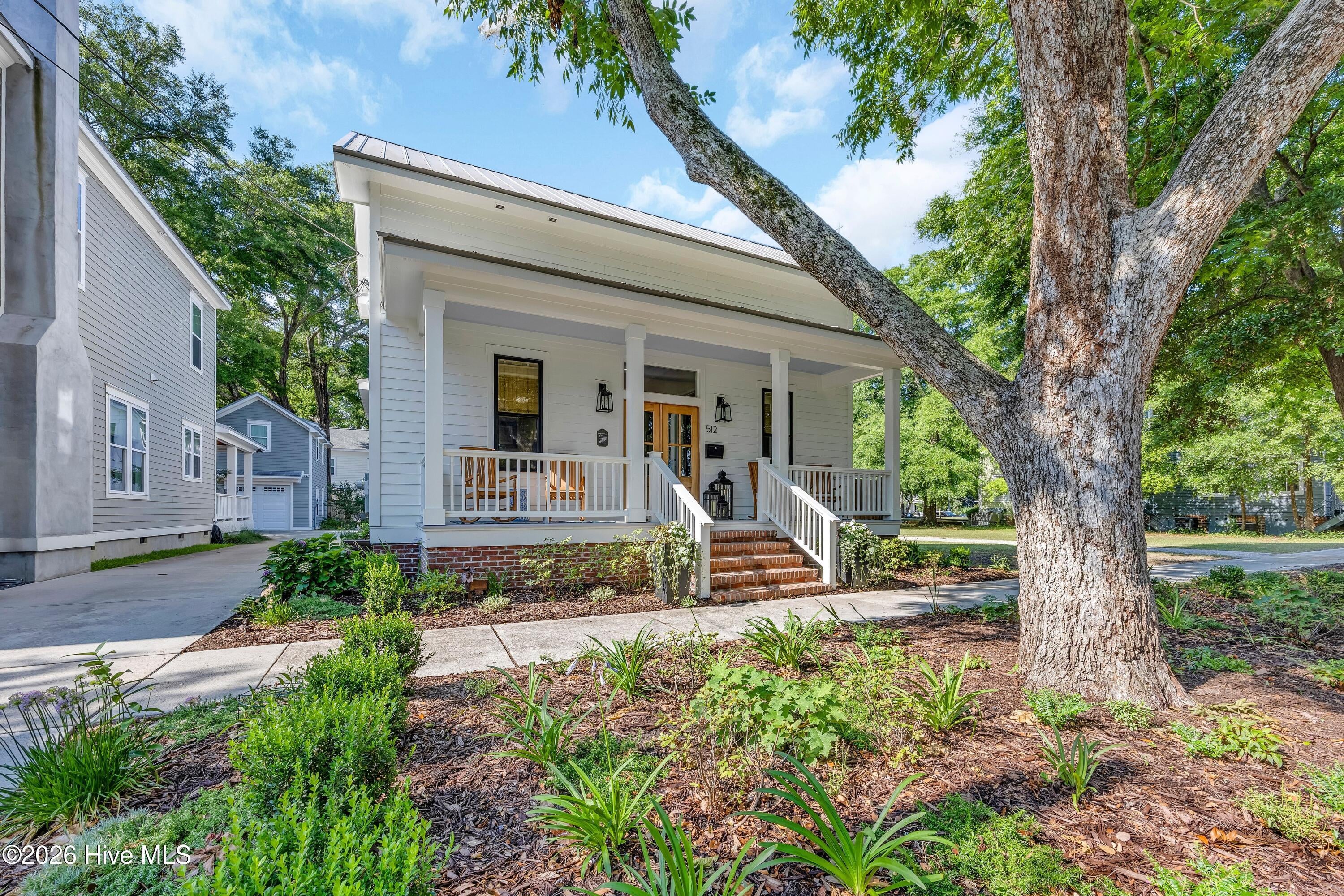 512 Nun Street