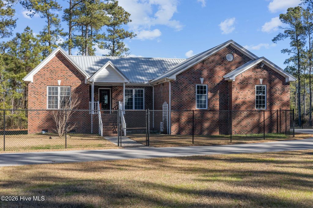 Photo of 224 Creek Drive, Aurora, NC 27806 (MLS # 100549255)