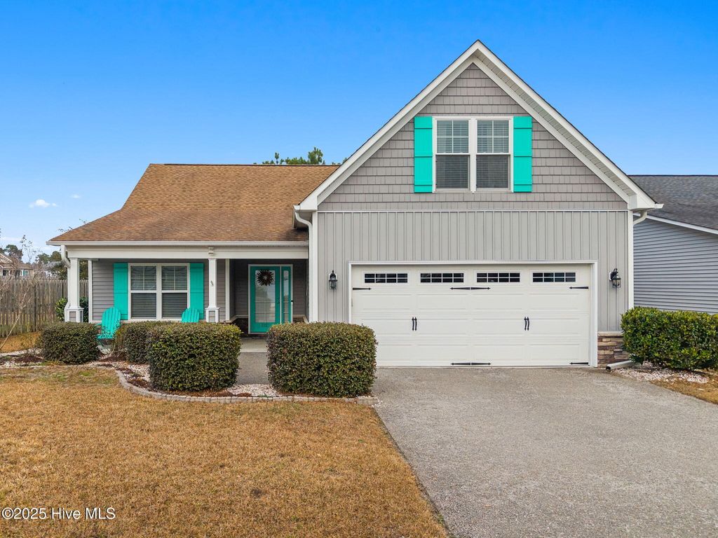 Photo of 4431 Maritime Oak Drive SE, Southport, NC 28461 (MLS # 100546939)
