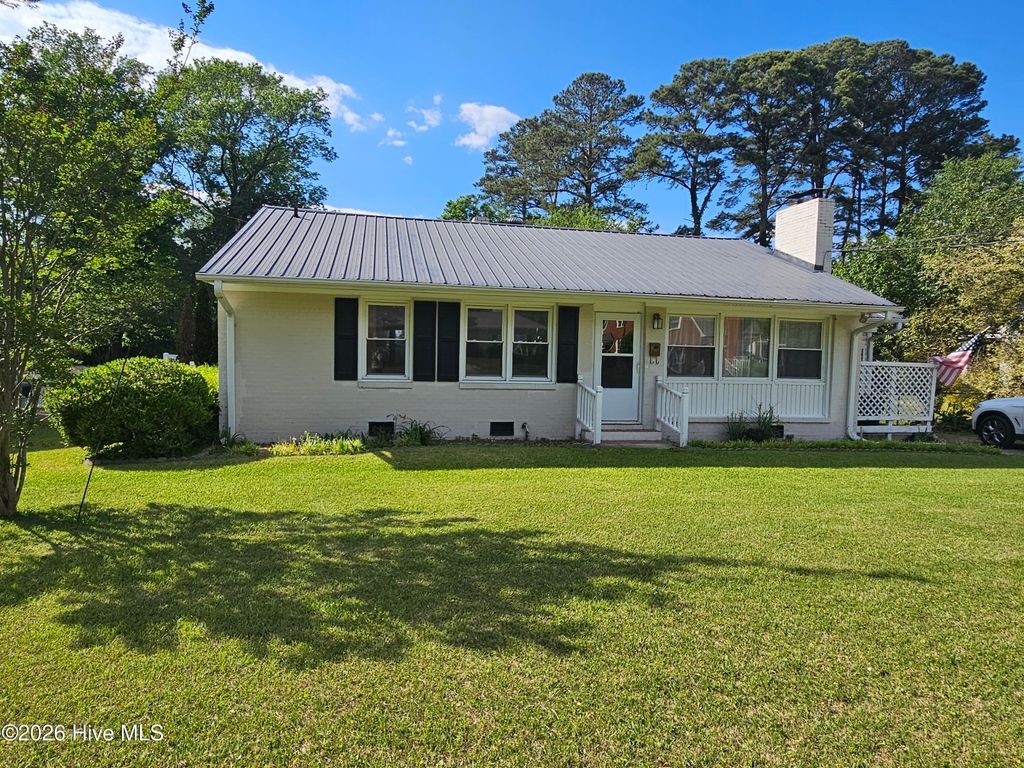 Photo of 405 Lafayette Street, Clinton, NC 28328 (MLS # 100569699)