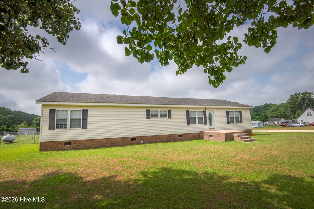 Photo of 41 Stable Road, Tarboro, NC 27886 (MLS # 100583824)