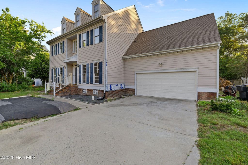 Photo of 212 N Marion Drive, Goldsboro, NC 27534 (MLS # 100575856)