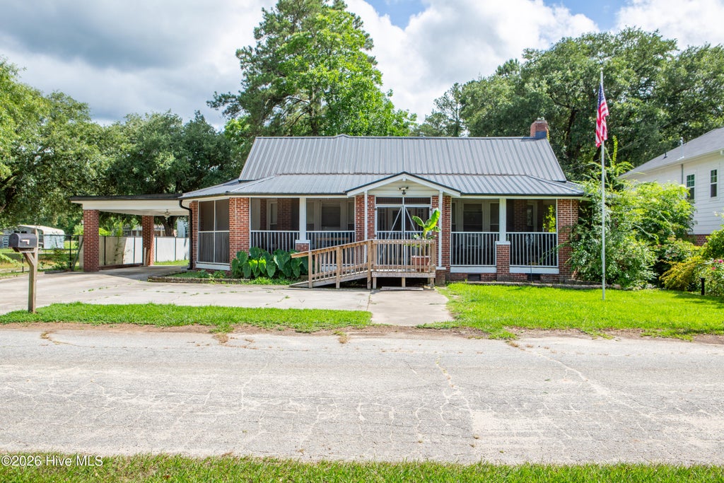 Photo of 211 E Elm Street, Bladenboro, NC 28320 (MLS # 100583292)