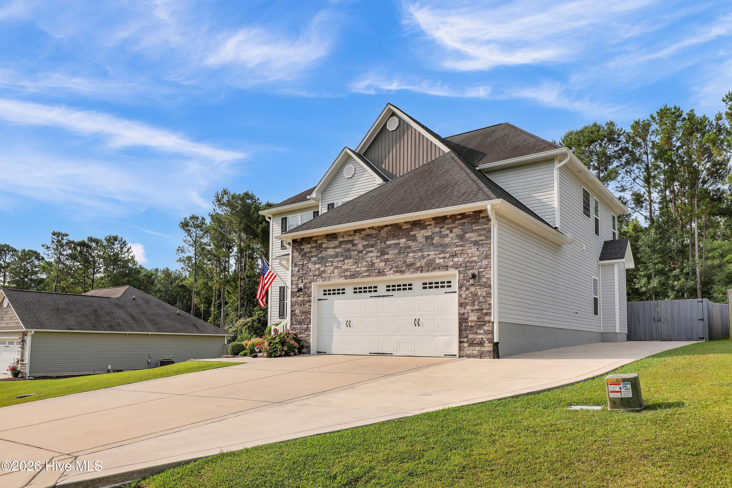 379 W Huckleberry Way