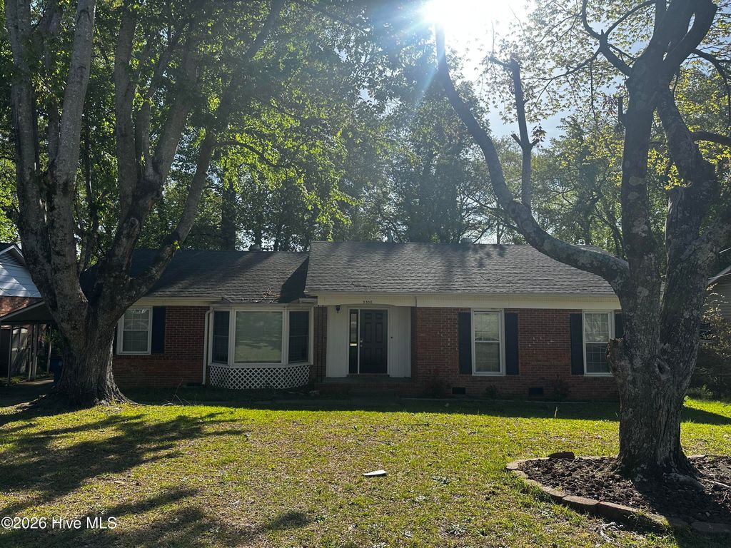 Photo of 5308 Foxfire Road, Fayetteville, NC 28303 (MLS # 100567433)