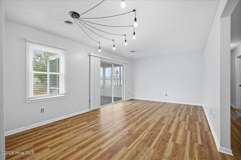 Tiny photo for 2708 S 17th Street #Apt C, Wilmington, NC 28412 (MLS # 100548527)