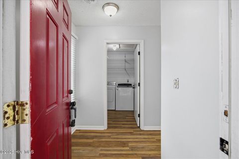 Tiny photo for 2708 S 17th Street #Apt C, Wilmington, NC 28412 (MLS # 100548527)