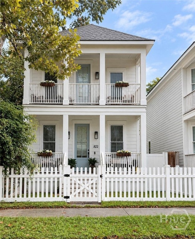 Photo of 822 E Anderson Street, Savannah, GA 31401 (MLS # SA366264)