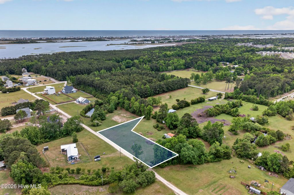 Photo of 136 Shark Landing, Hampstead, NC 28443 (MLS # 100570338)
