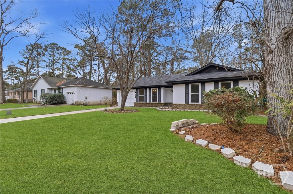 Photo of 131 Westminister Drive, Savannah, GA 31419 (MLS # SA348450)