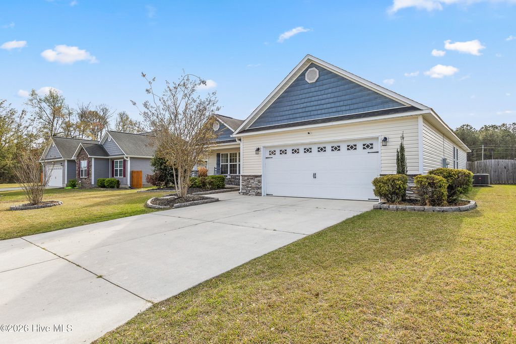Photo of 217 Merin Height Road, Jacksonville, NC 28546 (MLS # 100563260)
