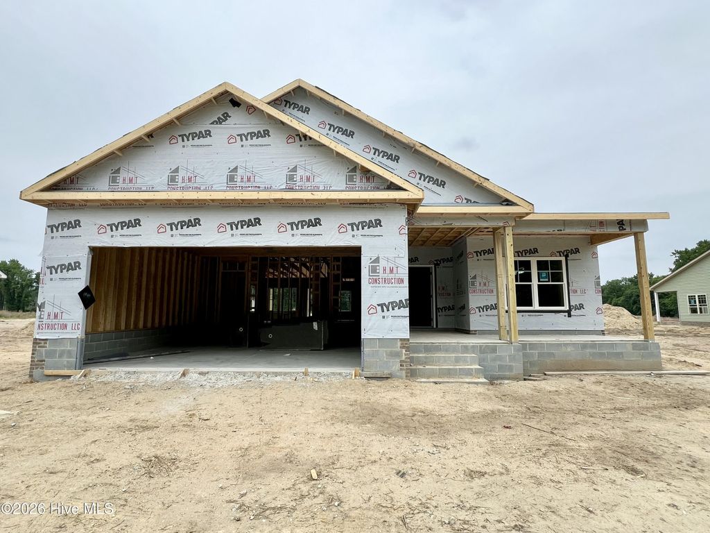 Photo of 415 Creeks Edge Drive, Pikeville, NC 27863 (MLS # 100573733)