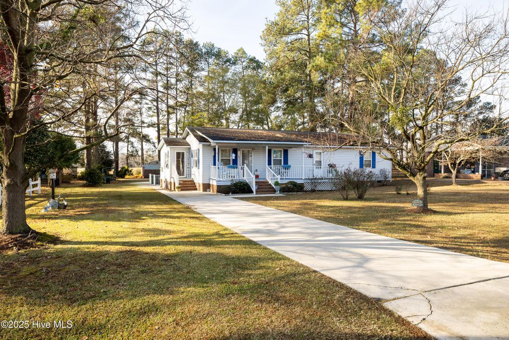 Photo of 113 Jefferson Street #A, Clinton, NC 28328 (MLS # 100543880)