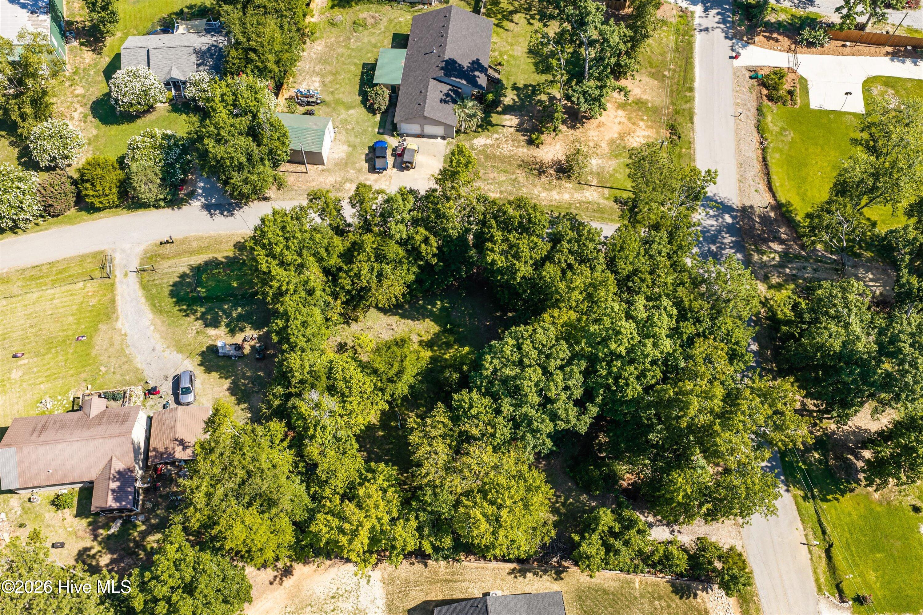 1648 Comanche Circle