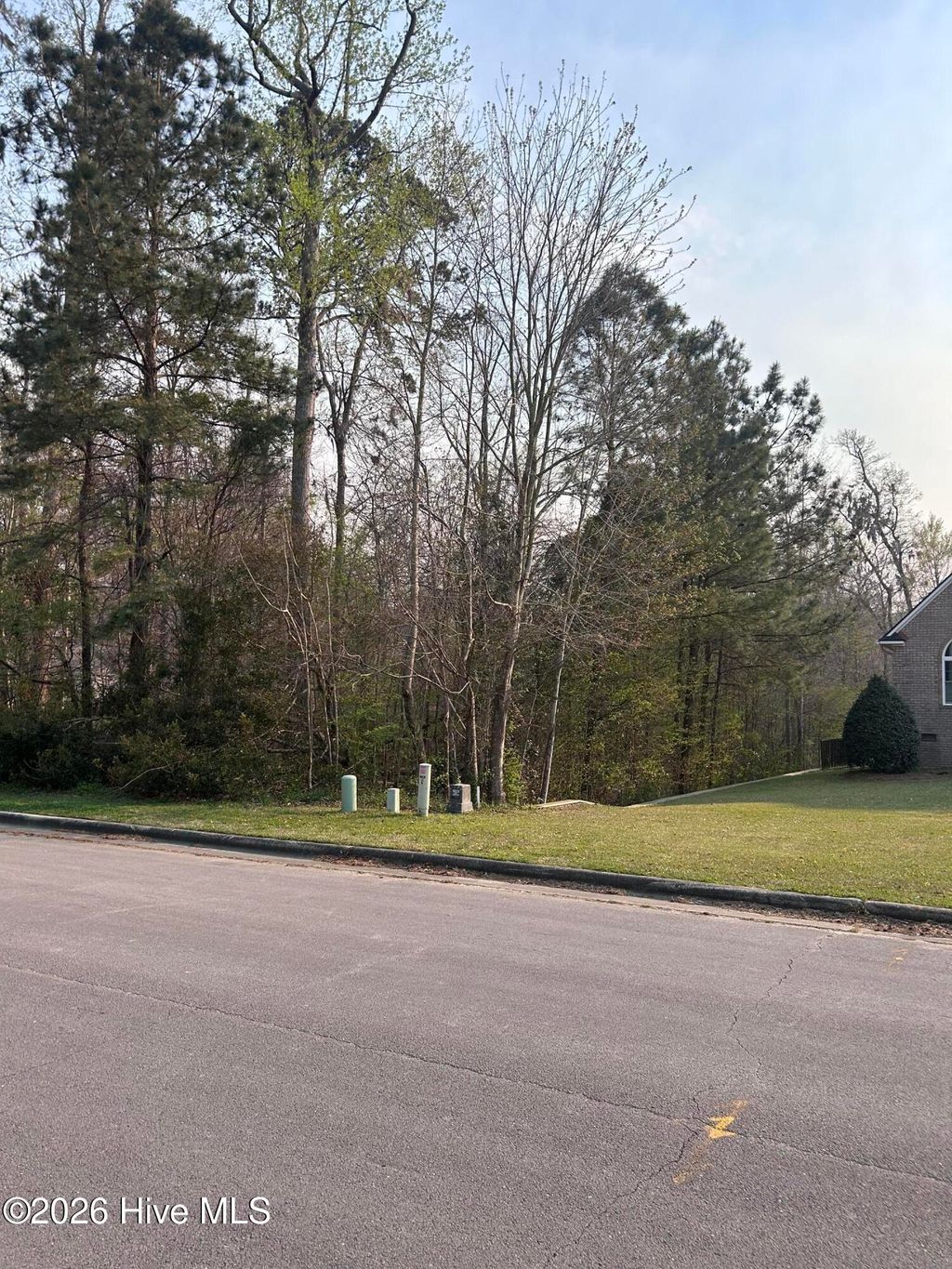 Photo of 508 Neuse Harbour Boulevard, New Bern, NC 28560 (MLS # 100568345)