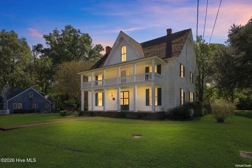 Photo of 305 W Main Street, Creswell, NC 27928 (MLS # 100612267)