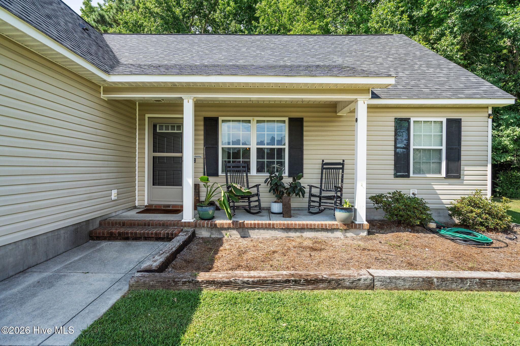 131 Woodbury Farm Drive