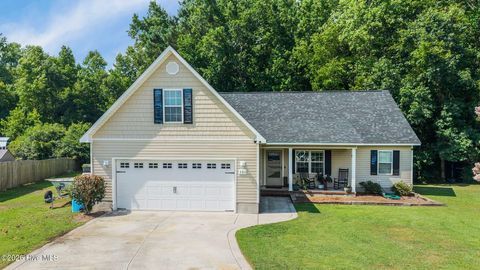 Homes For Sale - 131 Woodbury Farm Drive<br/> Onslow County, Jacksonville, NC 28540