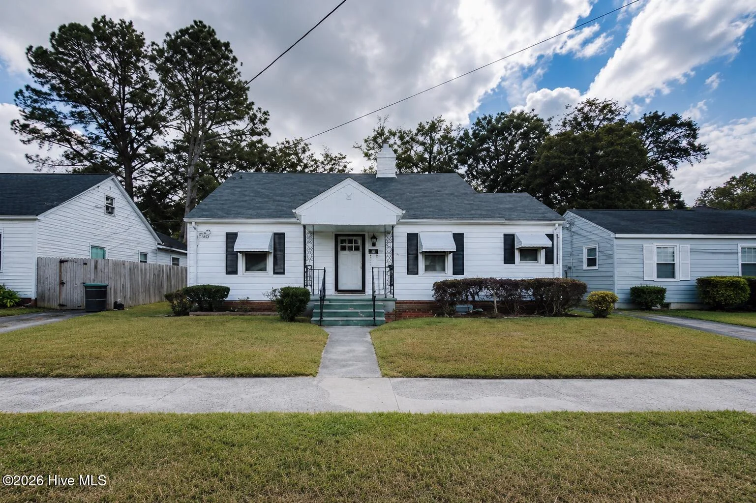 1105 Colonial Avenue