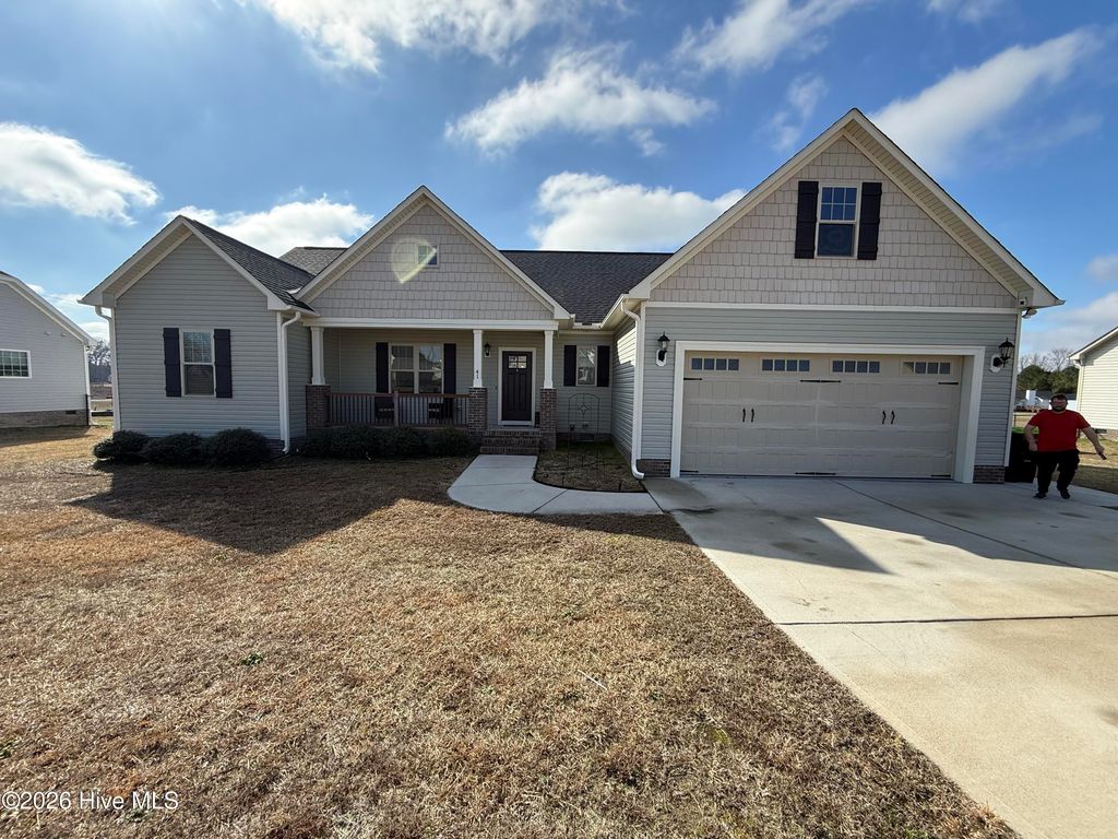 Photo of 41 Clipper Lane, Smithfield, NC 27577 (MLS # 100558818)