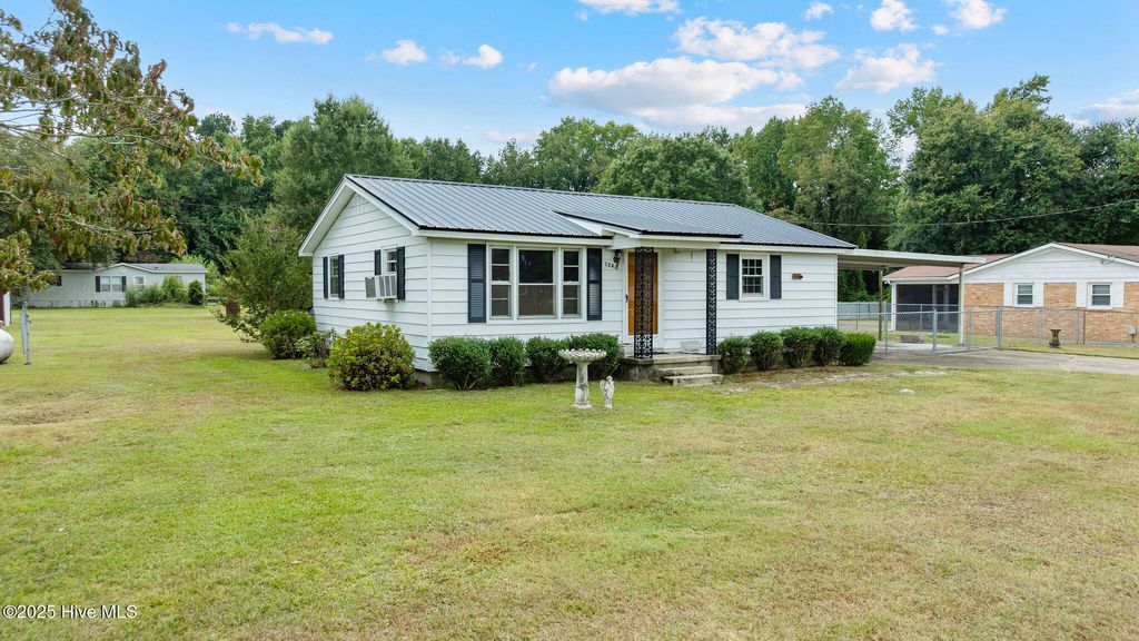 Photo of 1242 Stoney Creek Church Road, Goldsboro, NC 27534 (MLS # 100530890)
