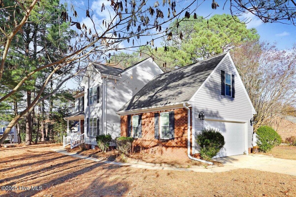 Photo of 101 Oak Hollow Court, Goldsboro, NC 27534 (MLS # 100546358)