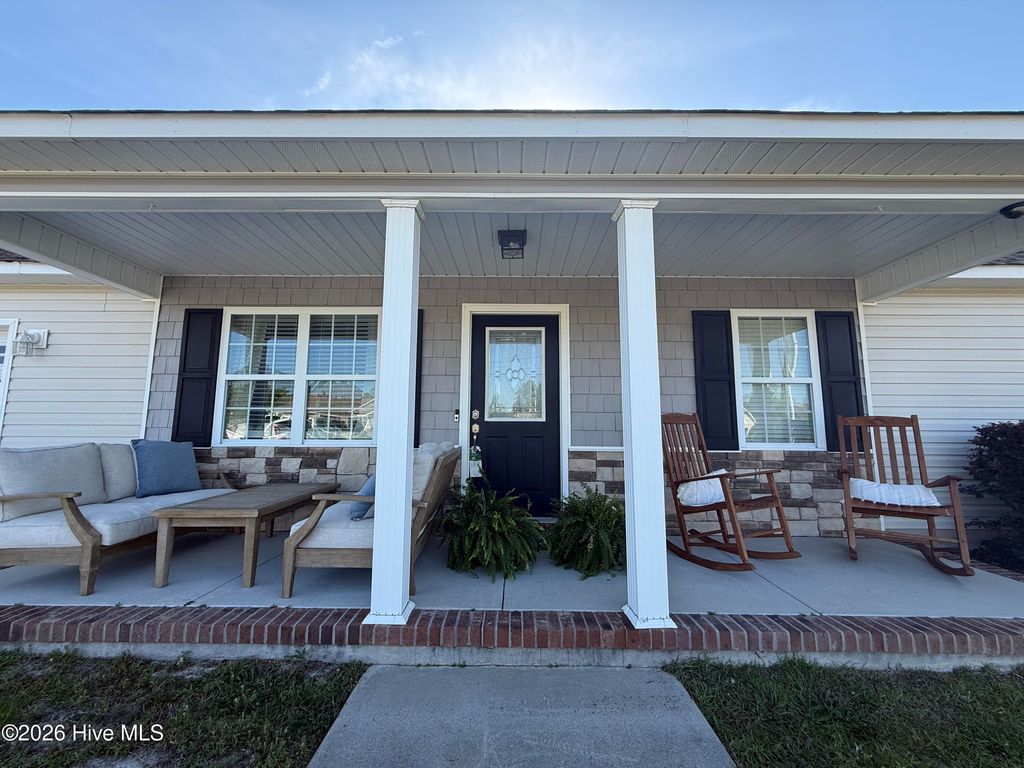 Photo of 613 Parsley Drive, Hubert, NC 28539 (MLS # 100575951)