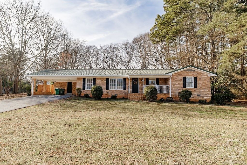 Photo of 73 woodale Street, Hull, GA 30646 (MLS # CL349507)