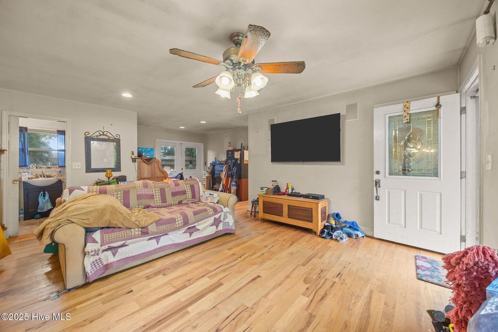 Photo of 720 Lea Drive, Hampstead, NC 28443 (MLS # 100566802)