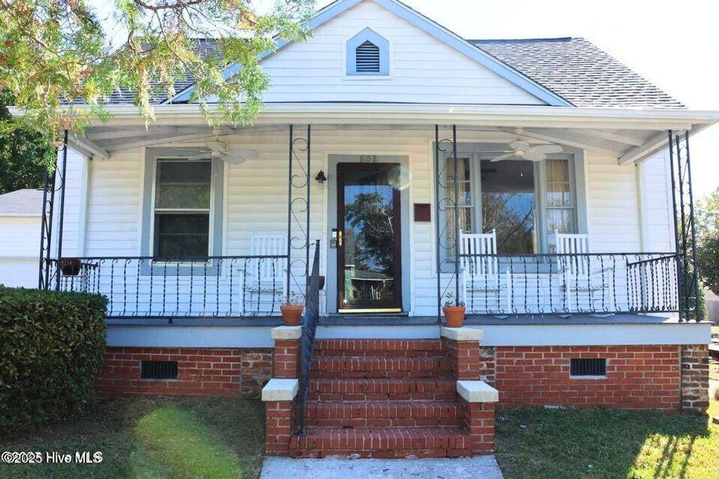 Photo of 602 Wright Street, Wilmington, NC 28401 (MLS # 100512838)