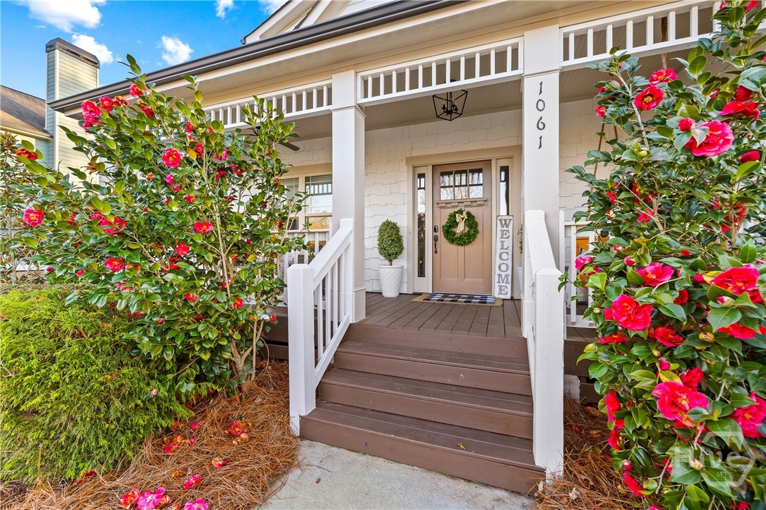 1061 Cobblestone Lane