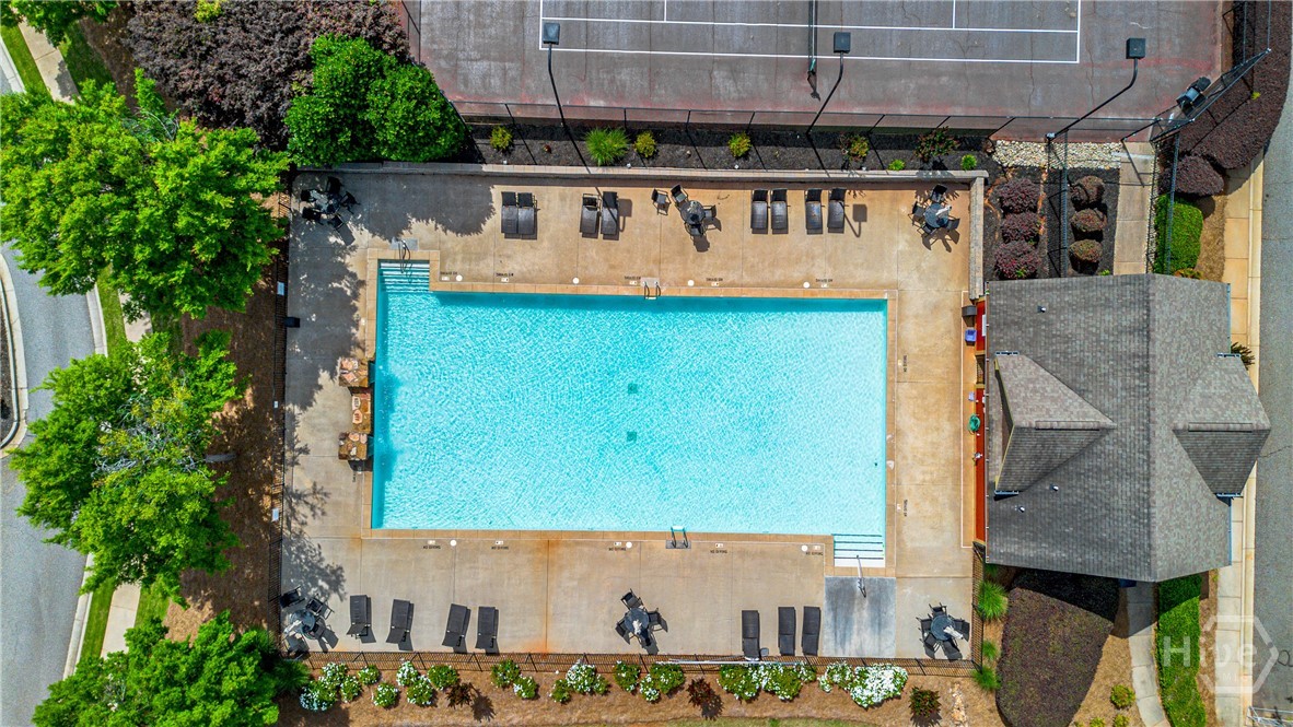 1061 Cobblestone Lane